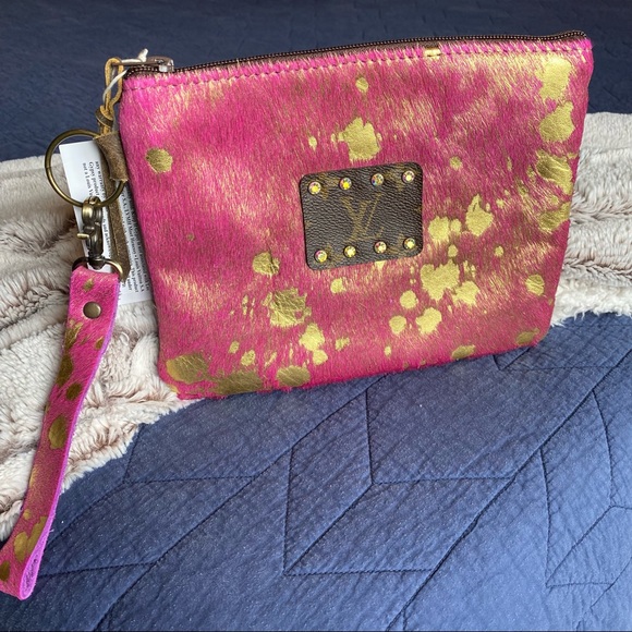 New Keep It Gypsy Wristlet - Picture 2 of 4